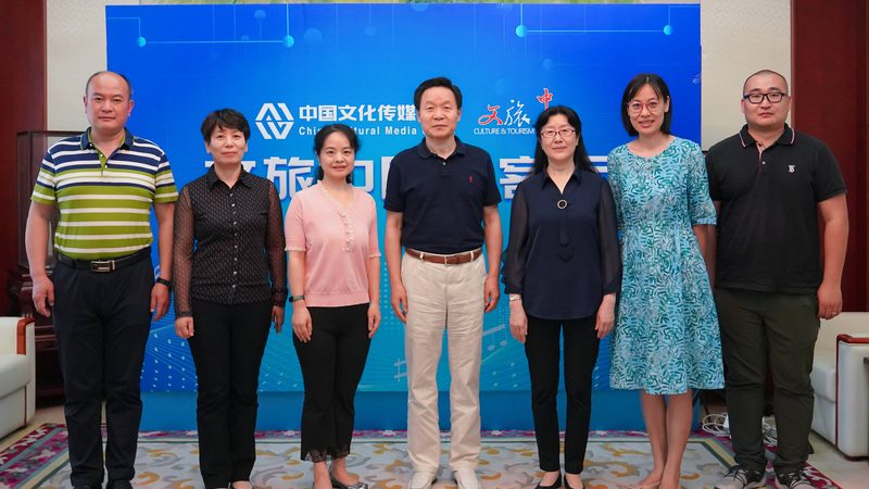 婚庆短视频素材可以分为以下几类：